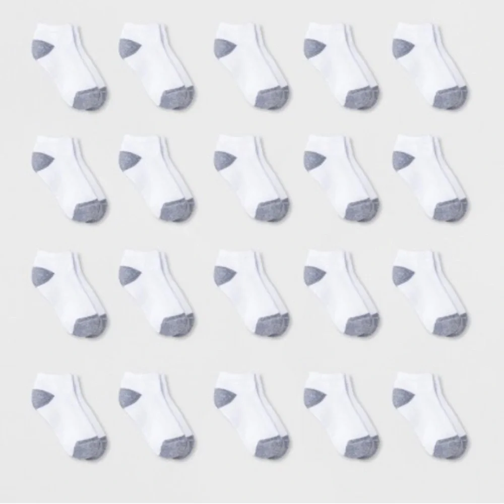 Boys’ 20 Pack Low Cut Socks by Cat & Jack (Size 9-2 1/2)